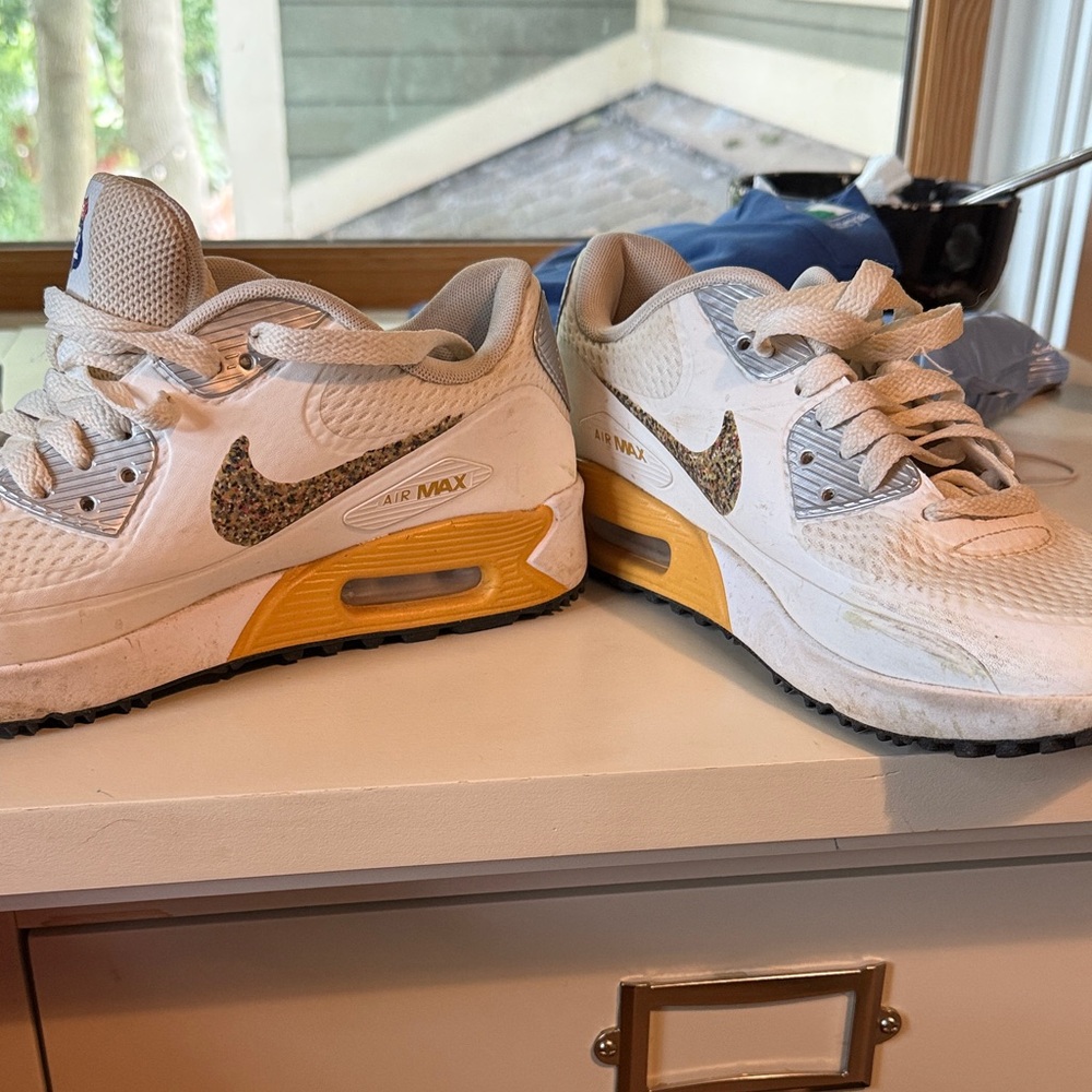 Nike Women’s Air Max White and Gold Golf Shoes